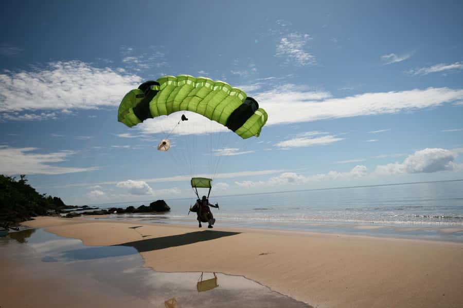 Cairns: Tandem Skydive - The Cairns skydive in one clear picture