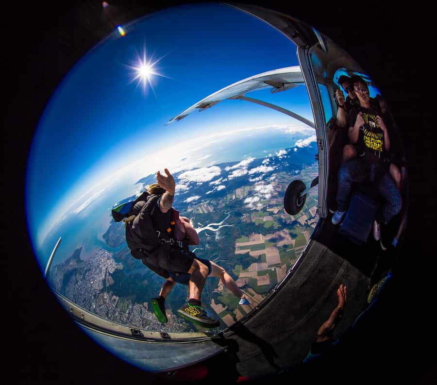 Cairns: Tandem Skydive Experience - What to wear and what to bring