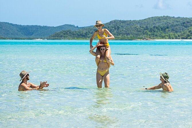Camira Sailing Adventure through Whitsunday Islands - How the crew shapes the experience