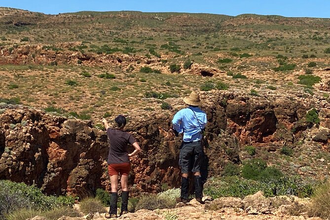 Cape Range National Park Full-Day Trekking Adventure - Guide Ian and the Small-Group Feel