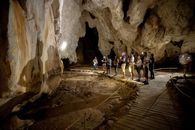 Chillagoe Caves and Outback Day Trip from Cairns - Coffee and morning tea at Skybury