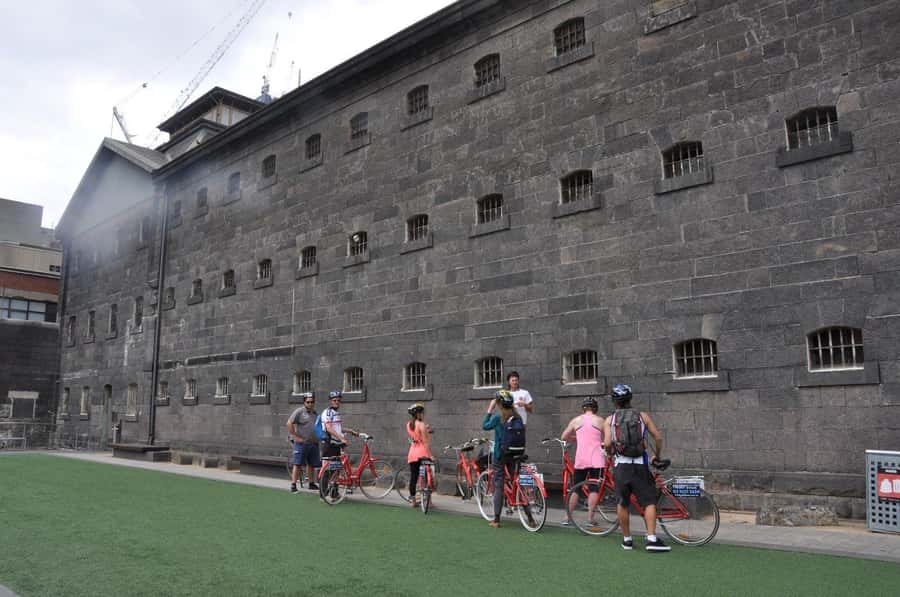 Classic Melbourne Bike tour - A gentle ride through parks and city paths