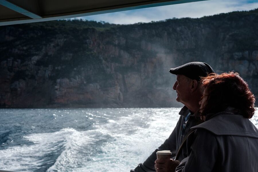 Coles Bay: Wineglass Bay Adults-Only Cruise with Lunch - Morning tea, oysters, and the ploughman’s lunch