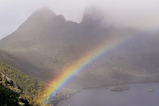 Cradle Mountain OMG! Hobart to Cradle Active Day Trip - Breakfast in Deloraine at Mumma Buzz