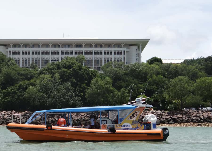 Darwin: 1-Hour Bombing of Darwin Cruise - Finding USS Peary with sonar