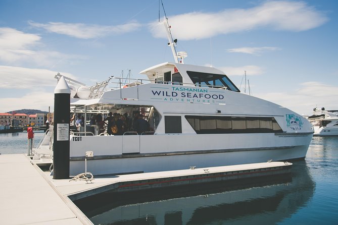Deep-to-Dish: Tasmanian Seafood Experience - The main feast: lobster, abalone, oysters and more