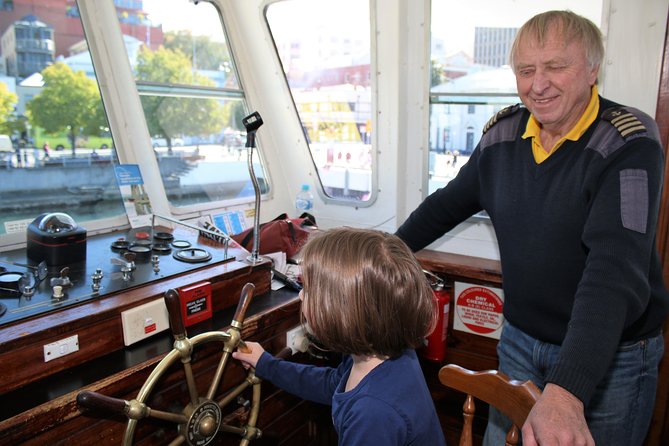 Derwent River Historic Harbour Cruise From Hobart - Dinner cruises: a longer evening on the Derwent