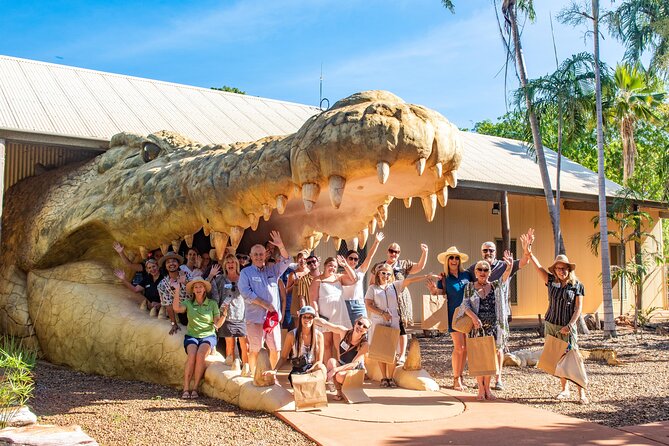 DINOSAUR ADVENTURE CRUISE - With Beachside Tapas and Cocktails - Who should book this Broome experience?