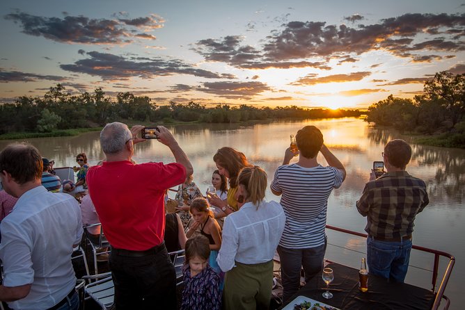 Drover's Sunset Cruise includes Smithy's Outback Dinner and Show - A sunset start on the Thompson River