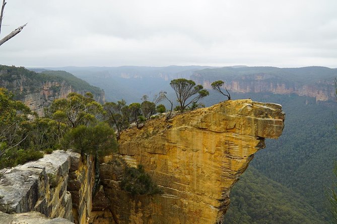 E-bike (electric) - Blue Mountains - Hanging Rock - SELF-GUIDED Hire Service - Following the ridgeline toward Baltzer Lookout