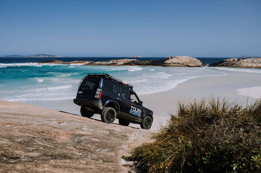 Esperance: Cape Le Grand National Park 4x4 Beach Adventure - Guides, comfort, and the small-group feel