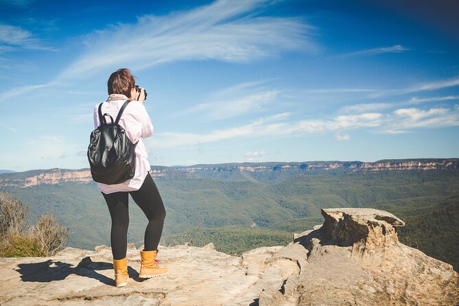 Exclusive Blue Mountains Wildlife and Bushwalk Tour From Sydney - How guides affect the day