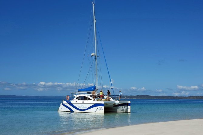 Fraser Island & Dolphin Sailing Adventure - What the small group changes