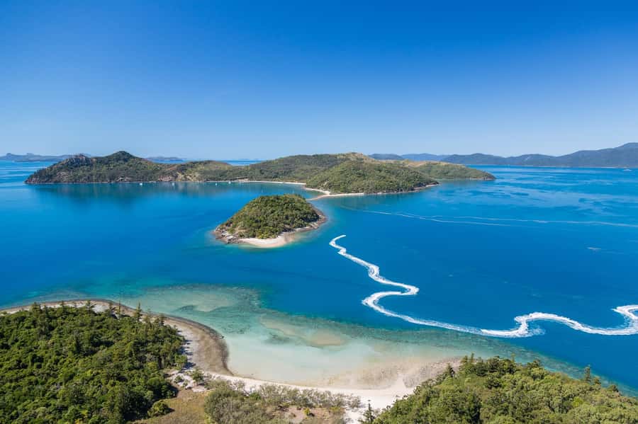 From Airlie Beach: Two-Island Safari - Two hours of open-water riding near Airlie Beach
