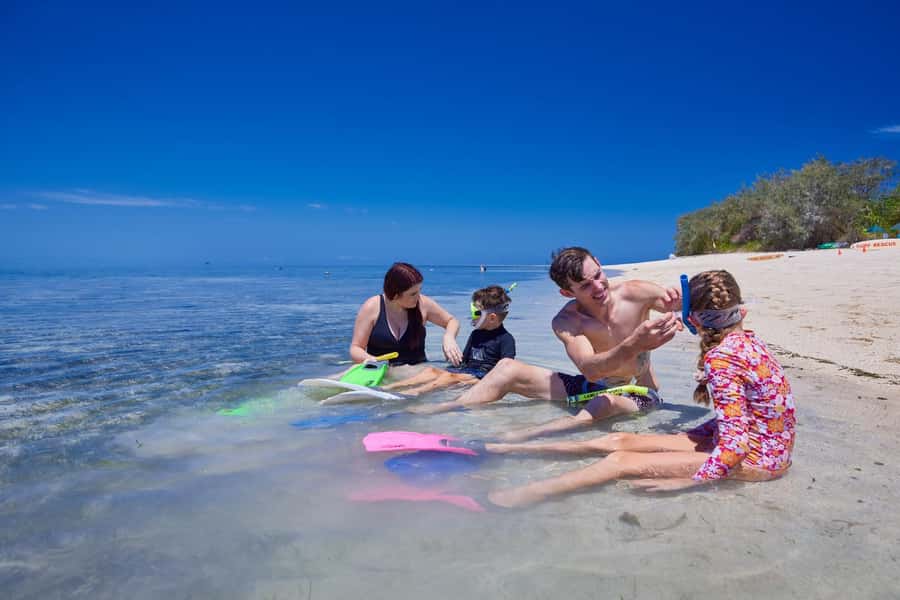 From Cairns: 2 Islands 1 day - Fitzroy & Green Islands - Snorkeling, glass-bottom views, and the marine presentation