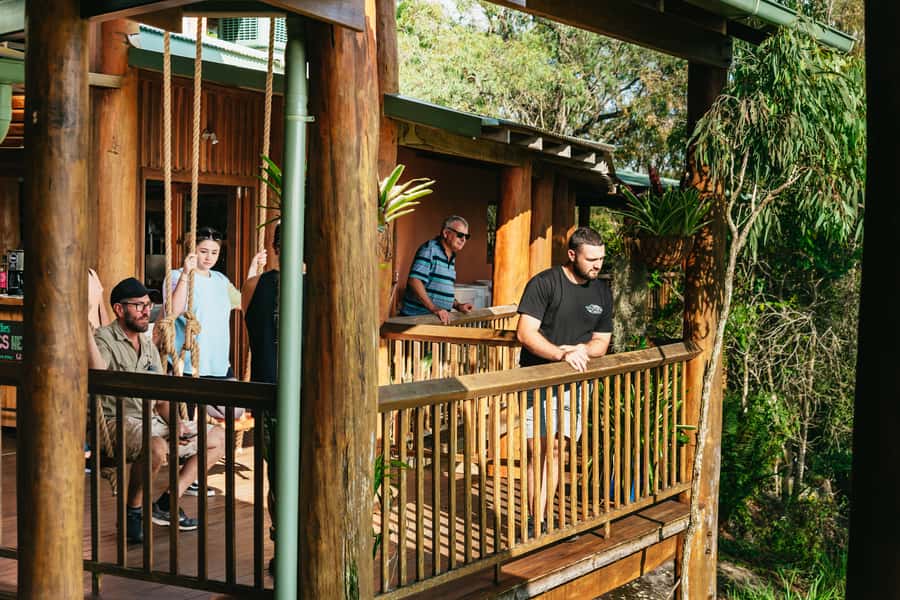 From Cairns: Chillagoe Caves and Outback Full-Day Tour - Lunch at the Chillagoe Cockatoo Hotel