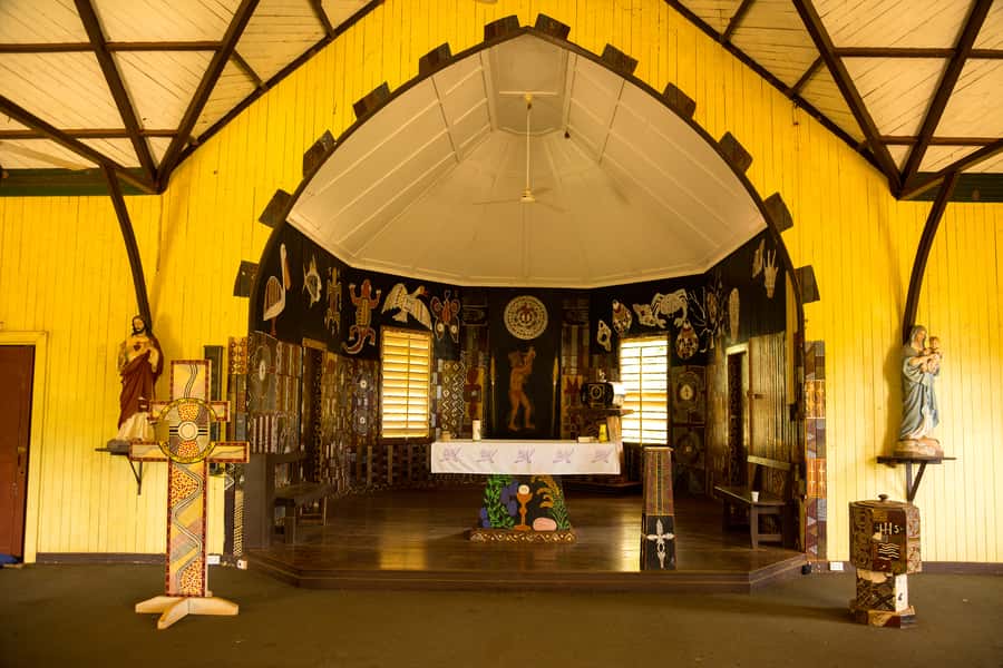 From Darwin: Tiwi Islands Aboriginal Culture Tour with Lunch - Billy tea, damper, and a proper island lunch