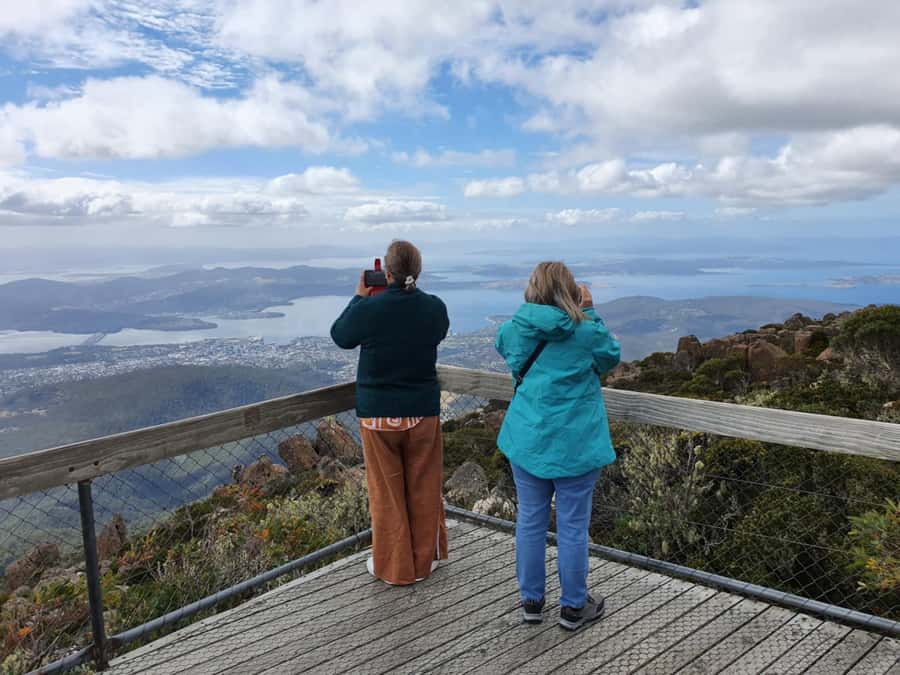 From Hobart: Mt Wellington Pinnacle 2 Hour Small Group Tour - What the small group adds