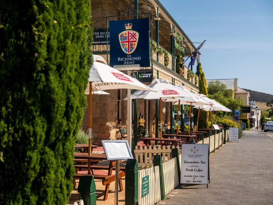 From Hobart: Richmond Village 4 hour Return Tour (Afternoon) - A five-minute orientation before you set off