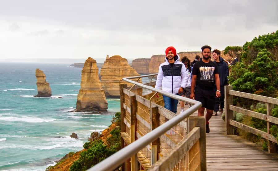 From Melbourne: Great Ocean Road Full-Day Guided Trip - The long return through Colac