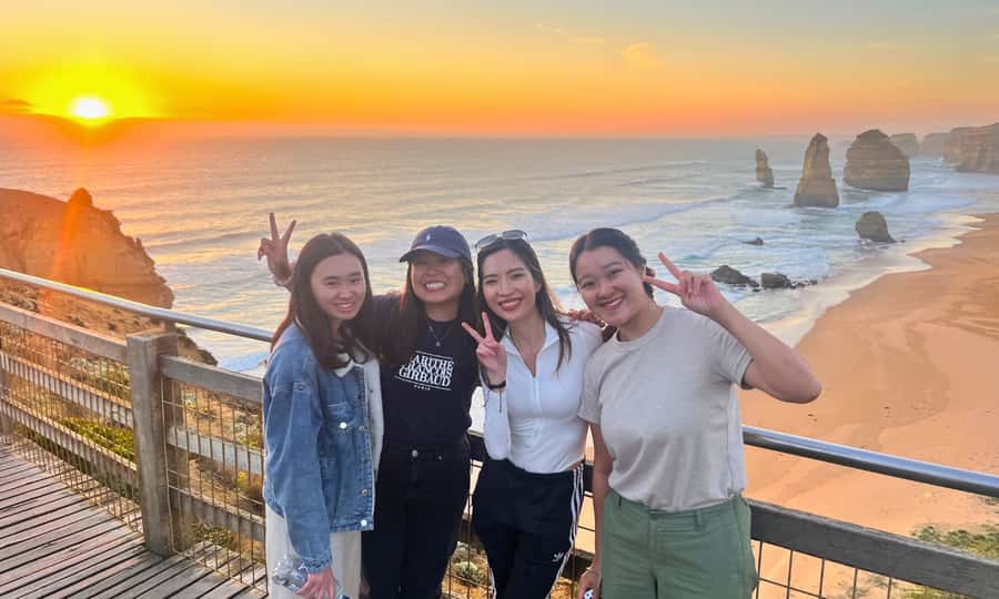 From Melbourne: Great Ocean Road Full-Day Sunset Tour - Gibson Steps and the power of the cliffs