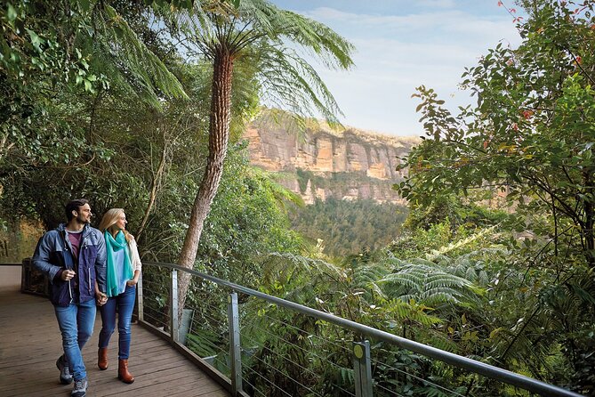 From Sydney: Blue Mountains with Zoo, Koala Photo & Scenic World - Echo Point and the Three Sisters