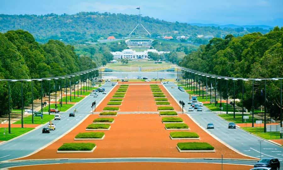 From Sydney: Canberra Floriade Festival Includes Lunch - Is $125 good value for a Sydney day trip?