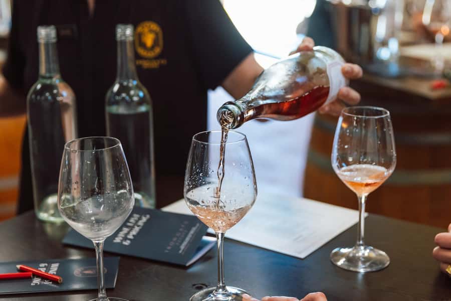 From Sydney: Full-Day Hunter Valley Wine Tour & Lunch - Third winery: wine with cheese and crackers