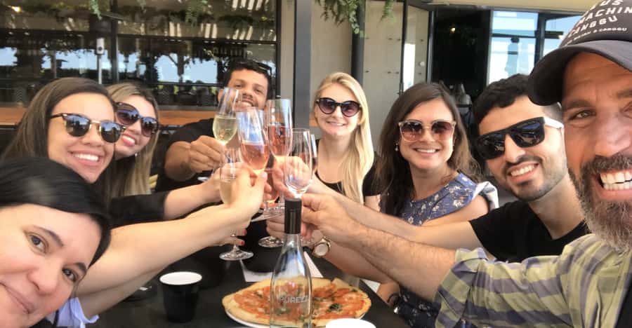 From Sydney: Hunter Valley Wine Tasting & Winery Picnic Tour - Leaving Sydney and pausing at Wyong