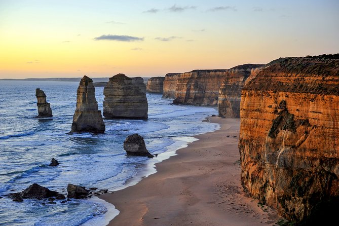 Full-Day Great Ocean Road and 12 Apostles Tour - Apollo Bay is lunch, not a long town visit