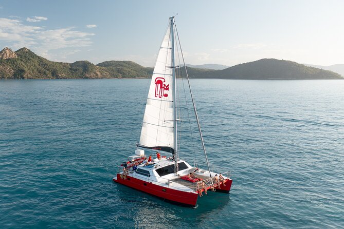 Full-Day Whitsunday Sail and Snorkel Adventure with Lunch - A full day on Tongarra from Airlie Beach