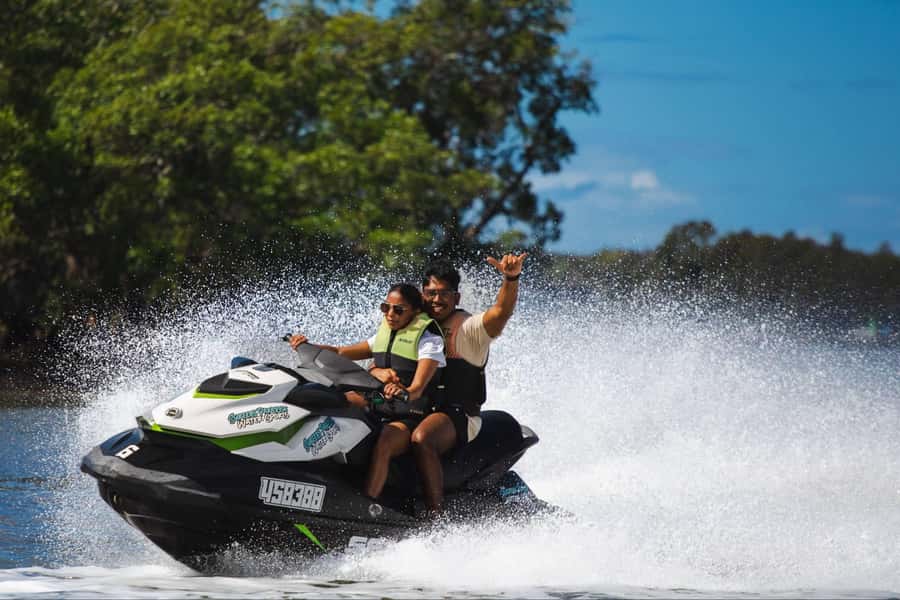 Gold Coast: 1-Hour Jet Ski Ride -No slow zones + Free Photos - Who will enjoy this ride most