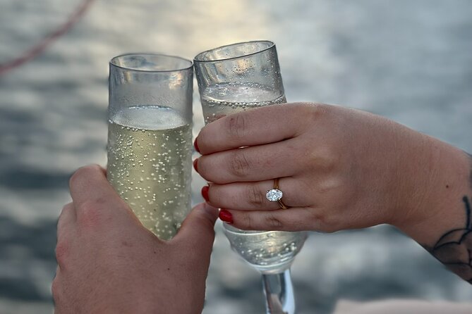 Gold Coast 2 hour Sunset Sailing Cruise with Drinks&Tasting Plate - Drinks, a tasting plate, and cool-evening comfort