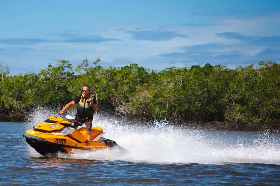 Gold Coast: 30-Minute Jet Ski - No Slow Zones - Free Photos - Who will enjoy this most