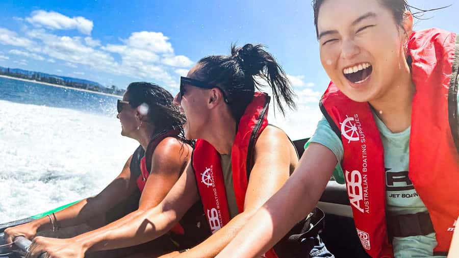 Gold Coast: 360-Degree High-Speed Jet Boat Adventure - What the 360-degree maneuvers feel like