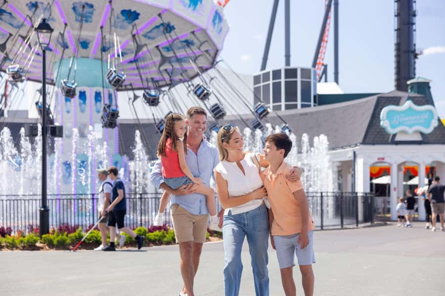 Gold Coast: Dreamworld 1-Day Entry Ticket - WhiteWater World in the warmer season