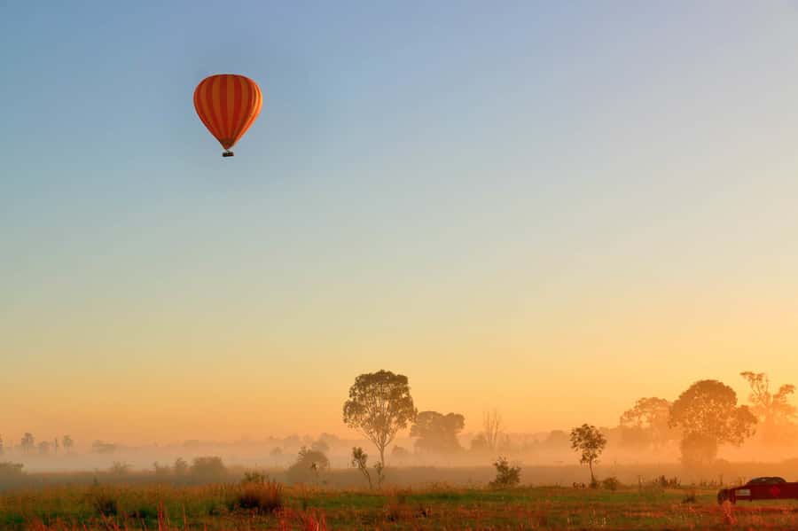 Gold Coast: Hot Air Balloon Flight, Sparkling Wine & Photos - Why this Gold Coast flight is worth considering