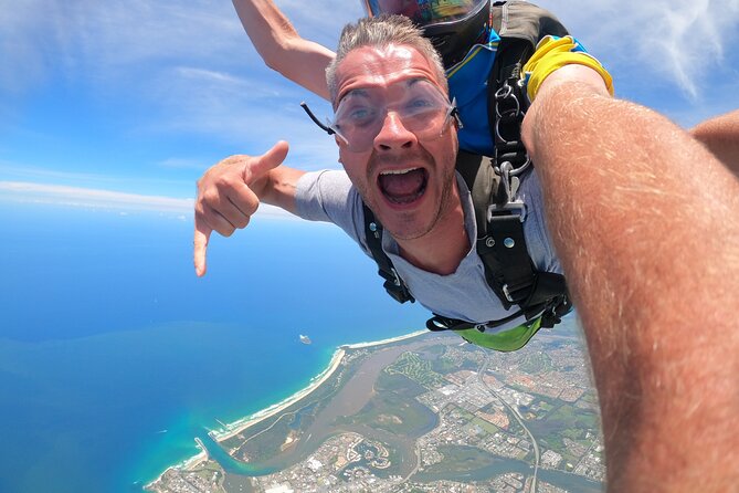 Gold Coast Tandem Skydive - From Coyne Street to the Aircraft