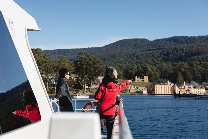 Grand Port Arthur with guided Isle of the Dead tour - The Carnarvon Bay cruise and Isle of the Dead