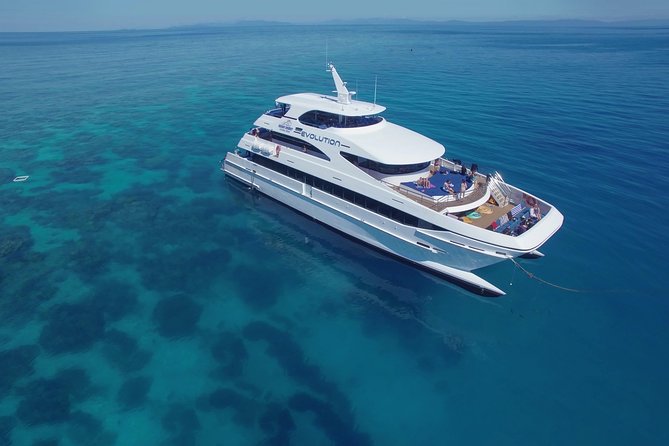 Great Barrier Reef Cruise - Gold Class VIP Lounge Package - Hastings Reef and a second chance in the water