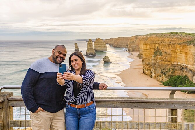 Great Ocean Road, 12 Apostles, Rainforest & Morning Tea-Melbourne - Apollo Bay brings a slower coastal pause