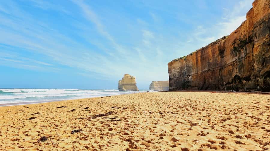 Great Ocean Road Lux Tour Max 11 Hotel Pickup - Riding in a premium minibus