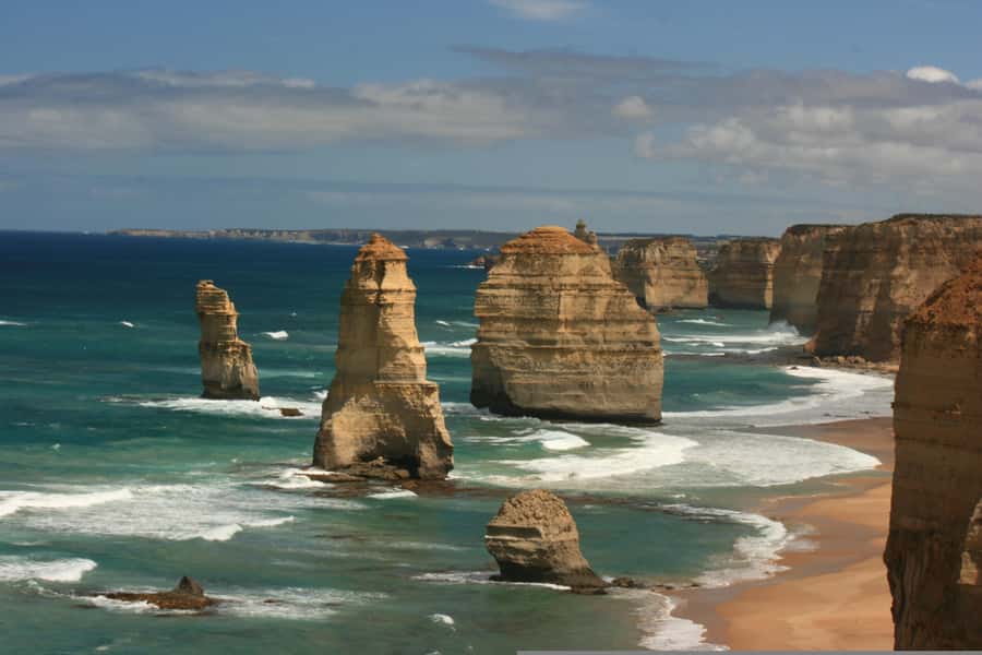 Great Ocean Road Lux Tour Max 11 Hotel Pickup - The Razorback and the Twelve Apostles