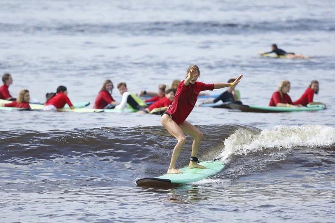 Group Surfing Lessons Kool Katz 1 day - The 40-metre promise changes the lesson