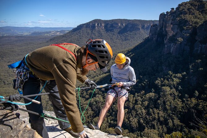 Half-Day Abseiling Adventure in Blue Mountains National Park - The guide, gear, and safety setup