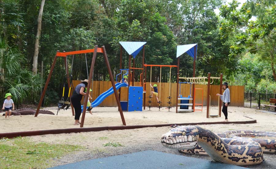 Hartley's Crocodile Adventures Park Entry - Food, timing, and practical value