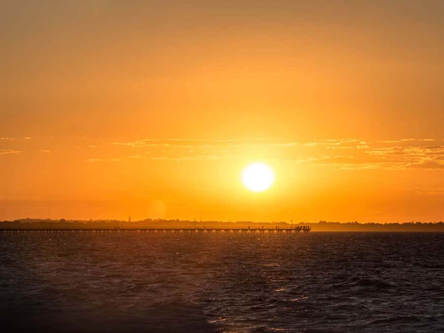 Hervey Bay: Sunset Cruise to Great Sandy Marine Park - Leaving Hervey Bay as daylight fades