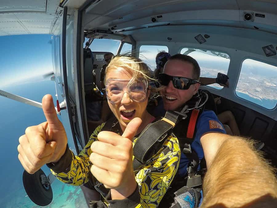 Hillary's Harbour: Rottnest Island Skydive and Ferry Package - Finding the airfield on Rottnest