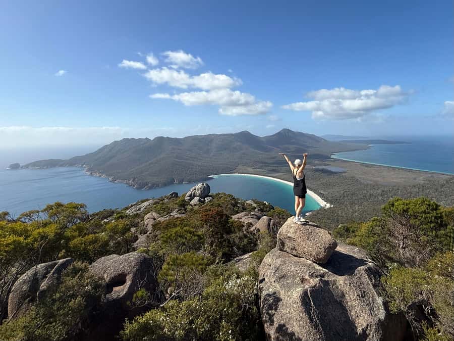 Hobart: 4 Day Wild Tasmania Tour - What the long drives feel like