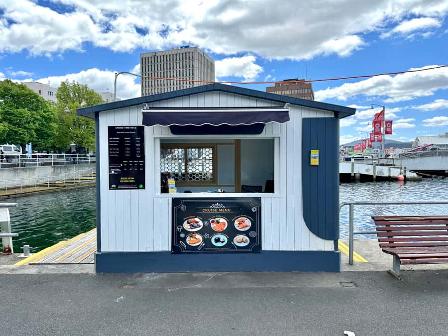 Hobart: Historic Lunch Cruise - Under the Tasman Bridge